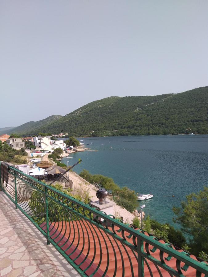 Direkt Na Moru - Bungalov Apartment Sibenik Ngoại thất bức ảnh