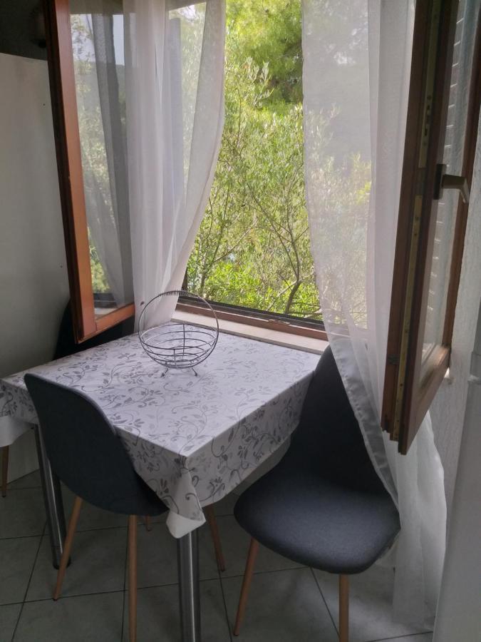 Direkt Na Moru - Bungalov Apartment Sibenik Ngoại thất bức ảnh