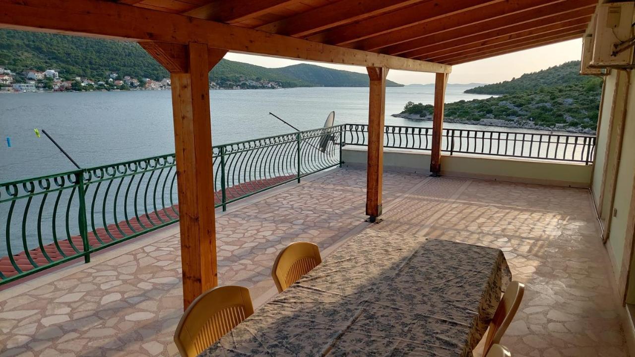 Direkt Na Moru - Bungalov Apartment Sibenik Ngoại thất bức ảnh